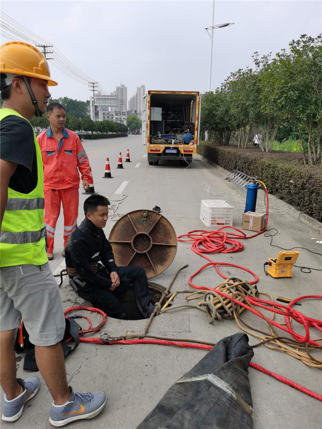 前锋翻衬法管道修复技术主要工序
